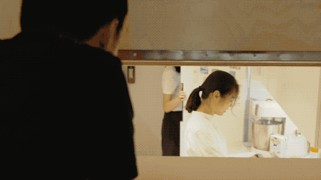 杭州夫妻买下40㎡破房，挖空地板造房中房，下班后在里面释放压力-23