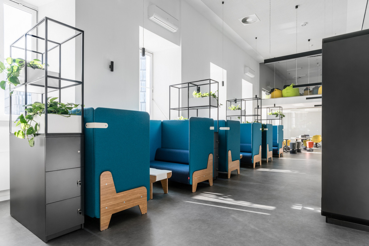 波兰商会智能办公室设计-25