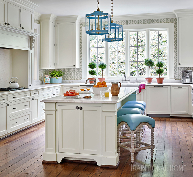 1926 Georgian Revival house transformed by Sarah Bartholomew Designs from a childhood home to a dream escape for a grown family 1926年格鲁吉亚复兴之家由SarahBartholomew设计，从孩提时代的家庭转变为一个成长家庭的梦想逃脱-2