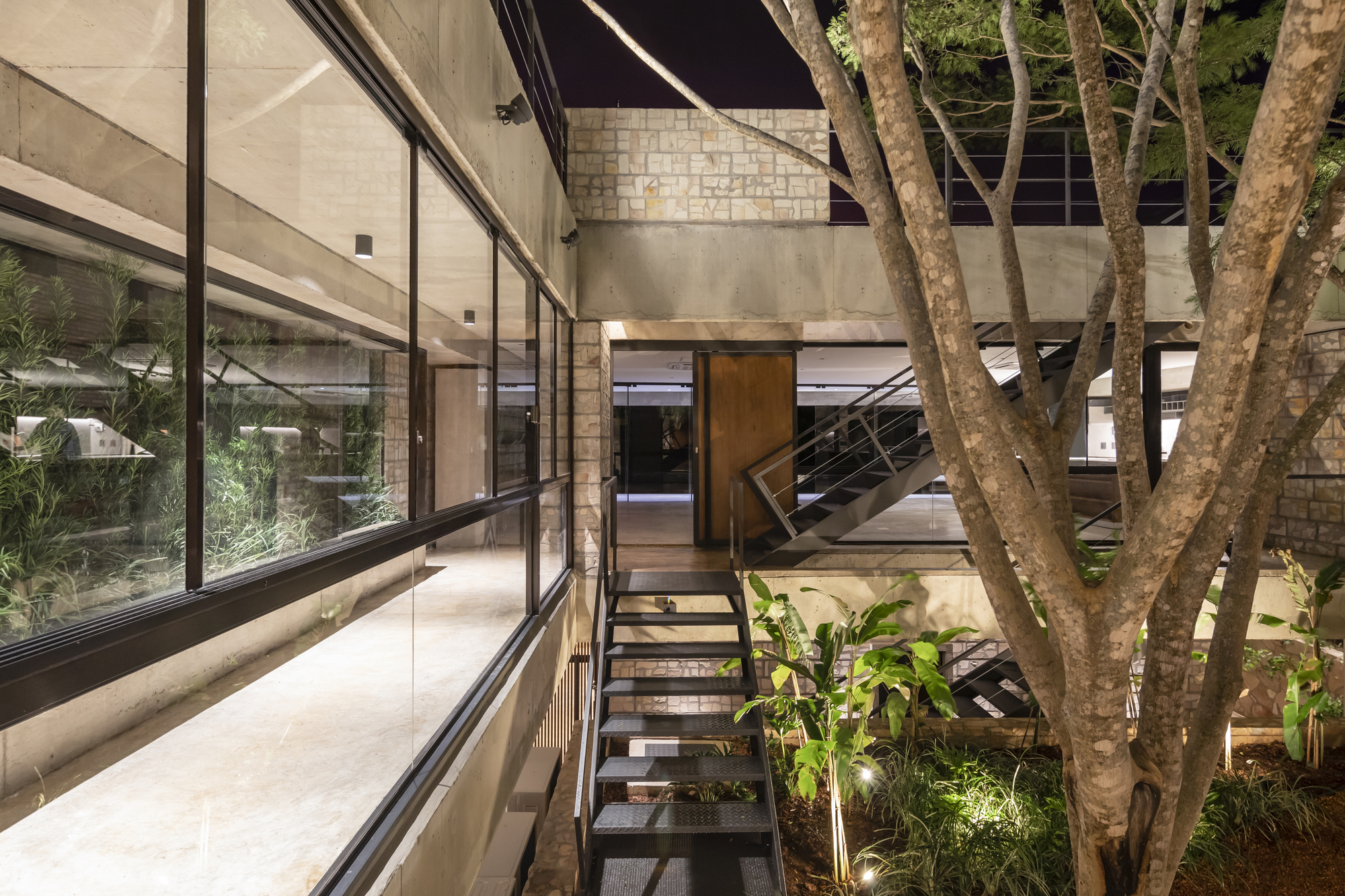 Yvyraju 住宅丨巴拉圭丨OMCM arquitectos-53