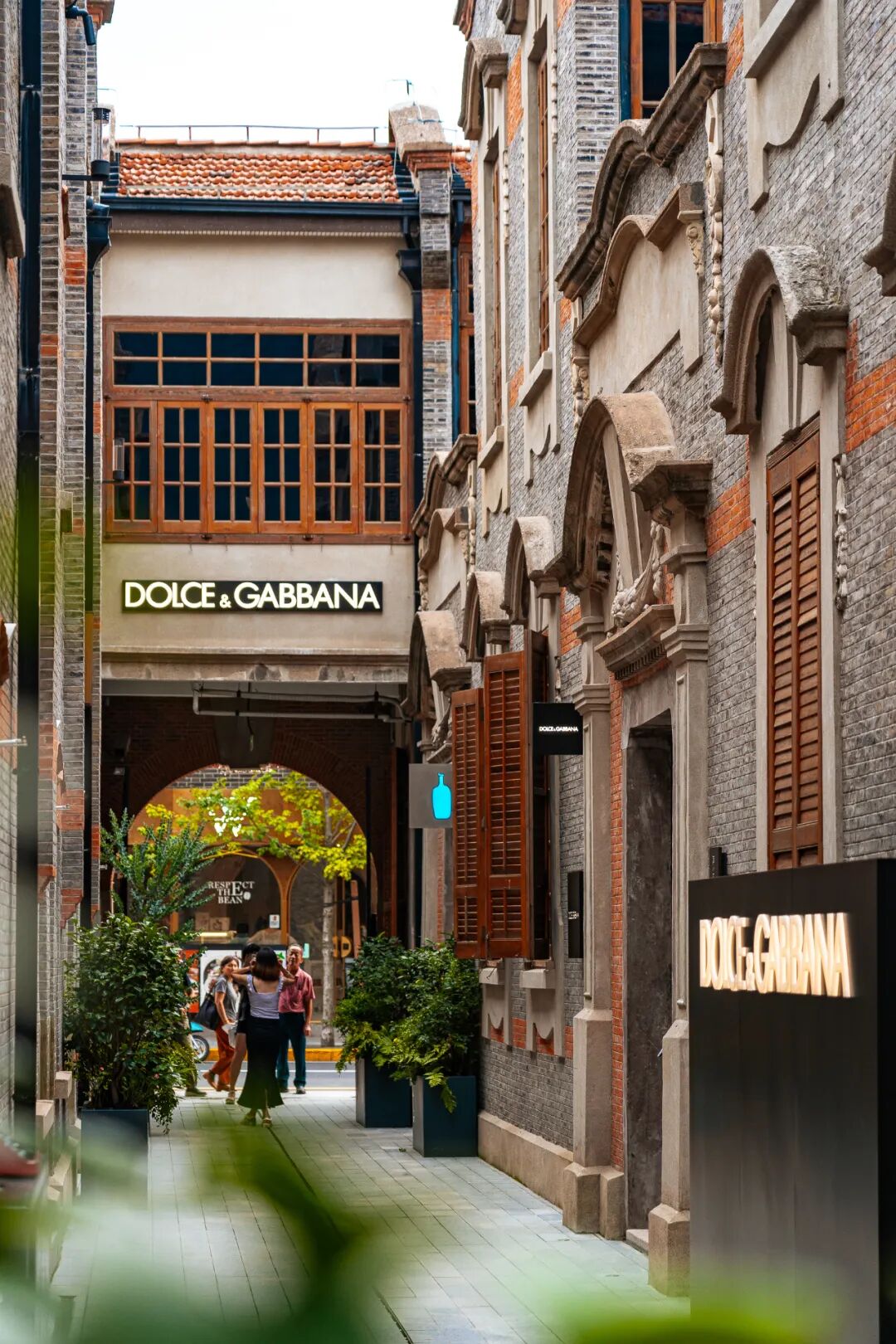 张园7500吨建筑群平移！南京西路站终于可以“站内换乘”了-0