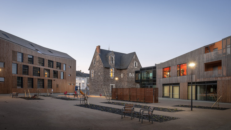 法国 Ecouflant 村中心重建项目 · 历史与现代对话-27