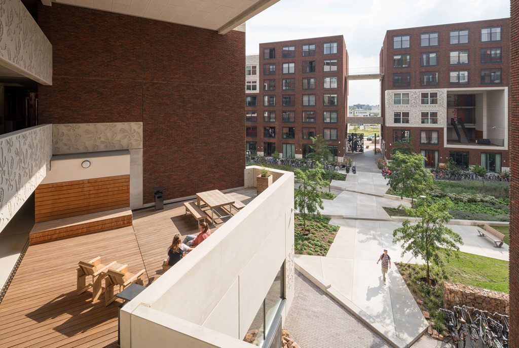 市内庭院住宅 莫库姆别墅丨荷兰阿姆斯特丹-1