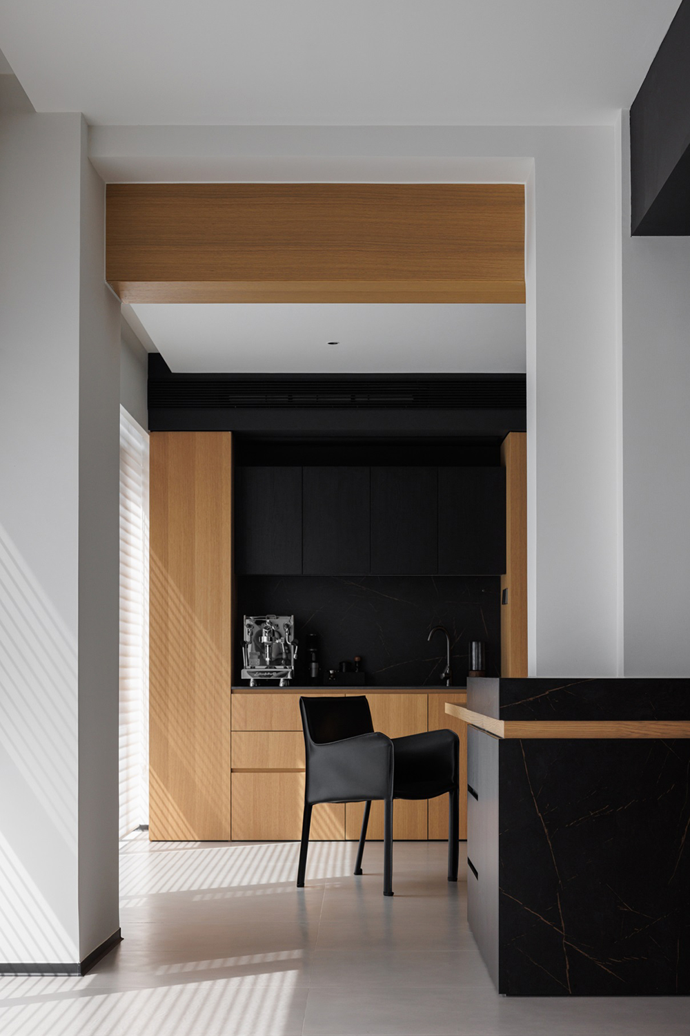 私宅设计:黑白之间,极致简约丨中国成都丨成都宏福樘设计,巴克空间设计-5