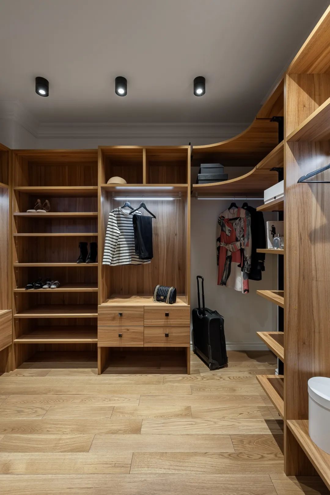 法式简约风室内设计丨LU Buro-14