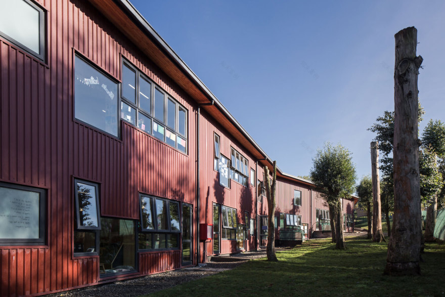 瓦尔拉斯港学校幼儿园丨智利丨LAGAR Arquitectos-12