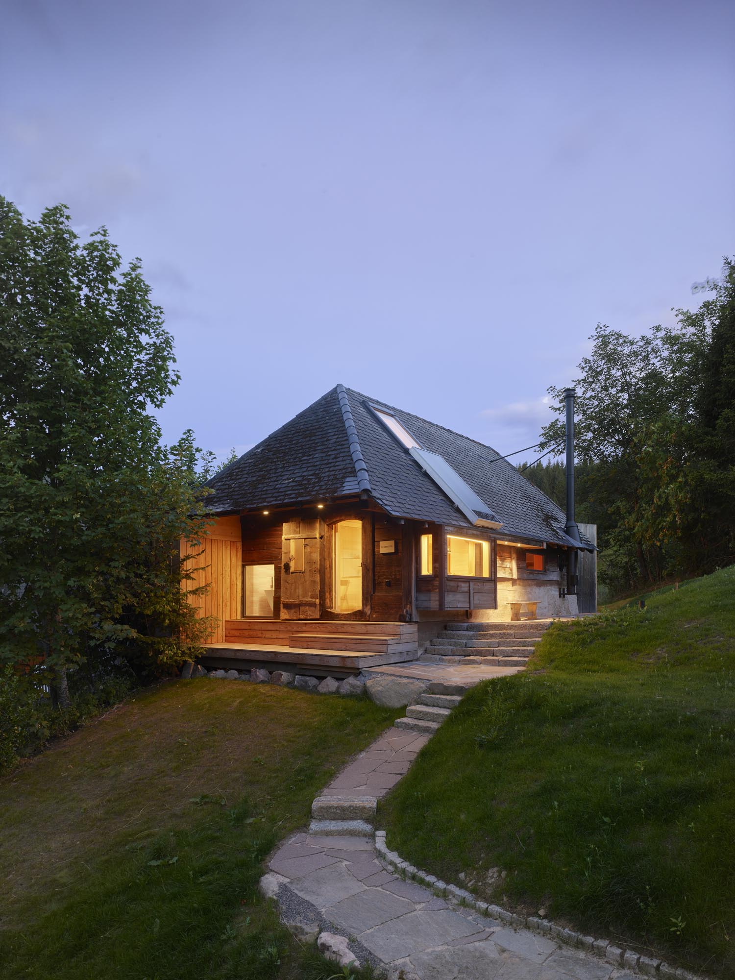 德国黑森林 1000 米高空的环保小屋-58