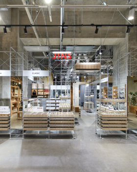 JINS 睛姿函馆店丨日本丨Schemata Architects + Jo Nagasaka