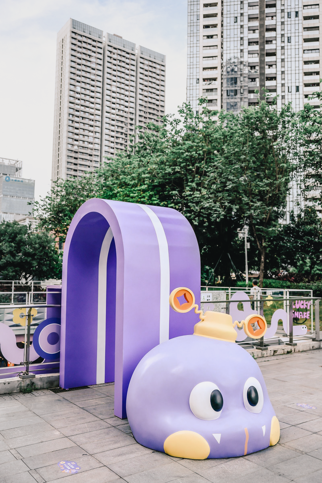 摸摸锦鲤.顽点不一样|云城万科里下沉广场改造-97