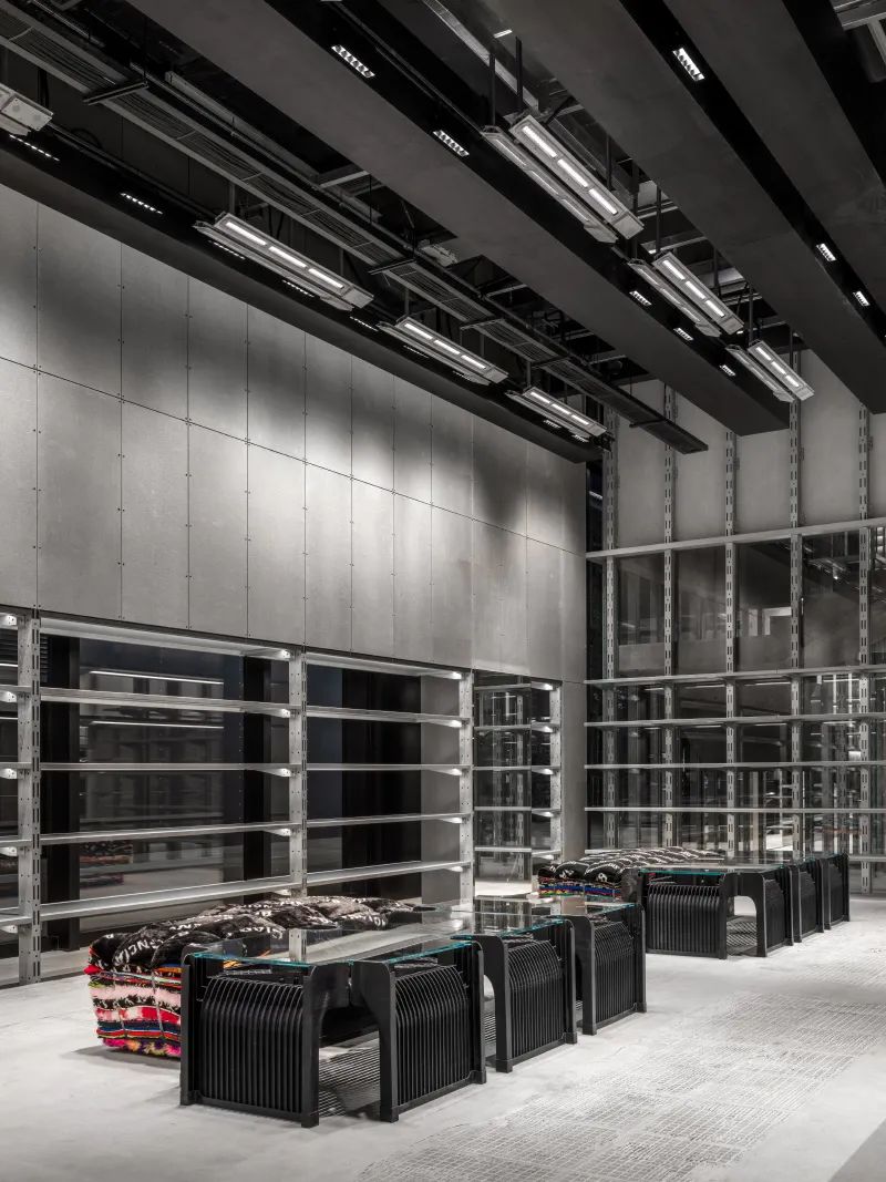 Balenciaga 成都全球旗舰店丨中国成都-10