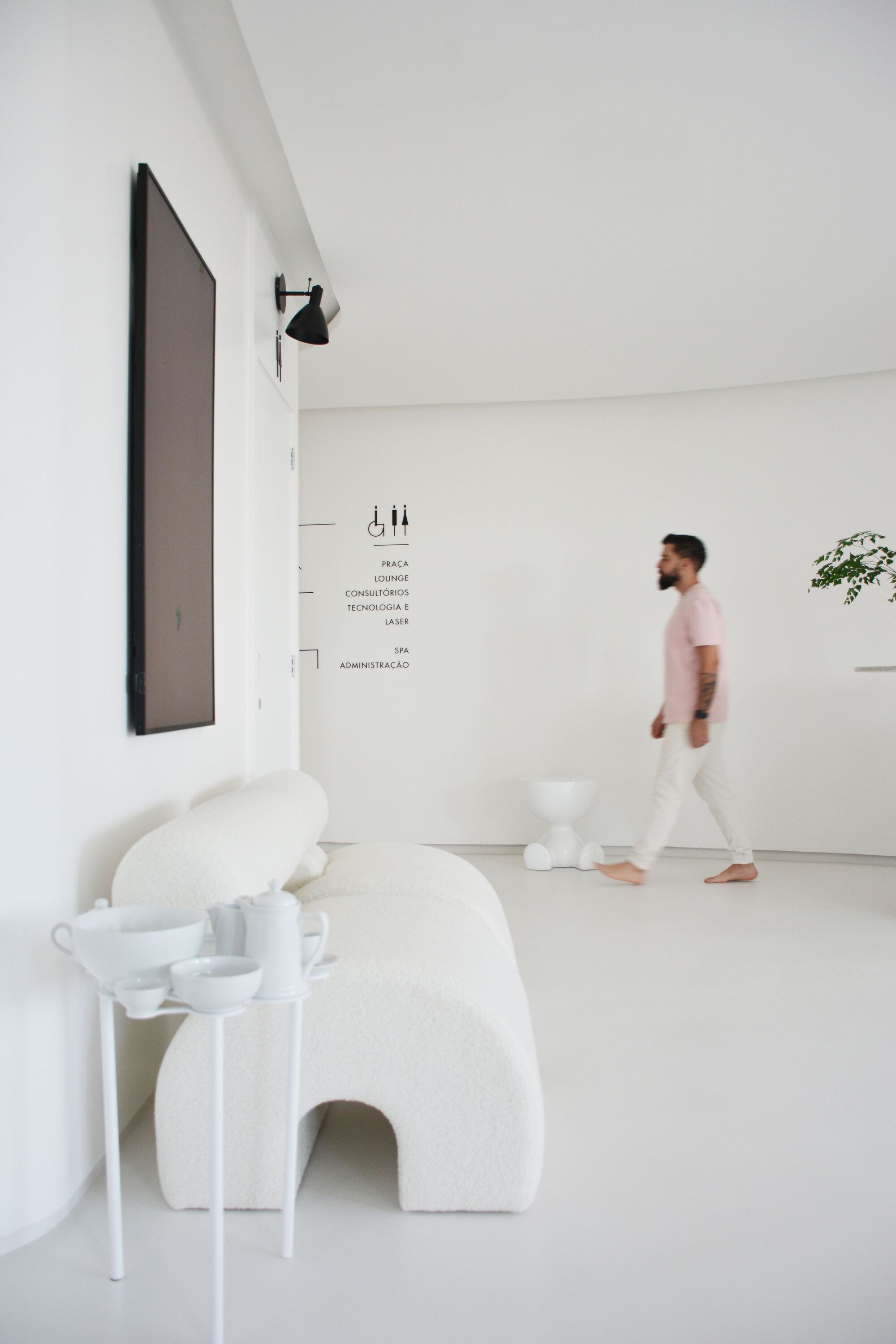 布鲁诺阿尔伯纳兹诊所丨巴西丨Studio Medeiros Arquitetura-35