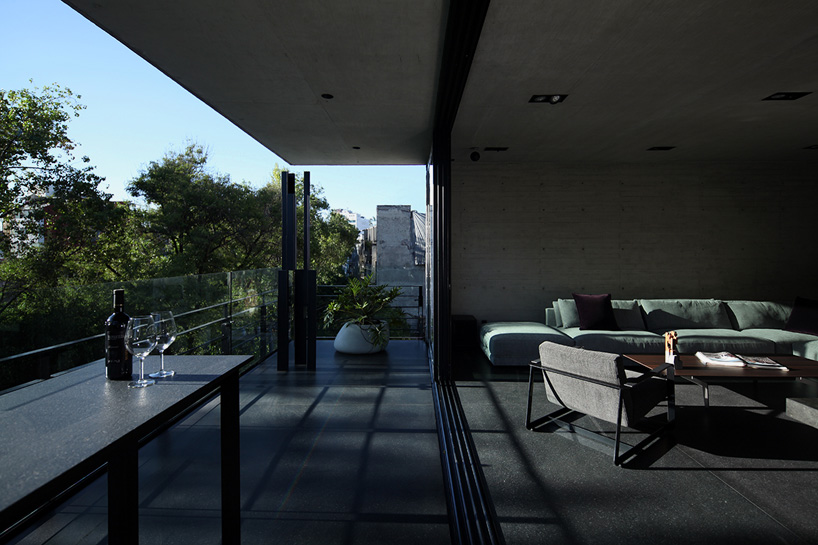 顺应周边肌理的公寓楼-4