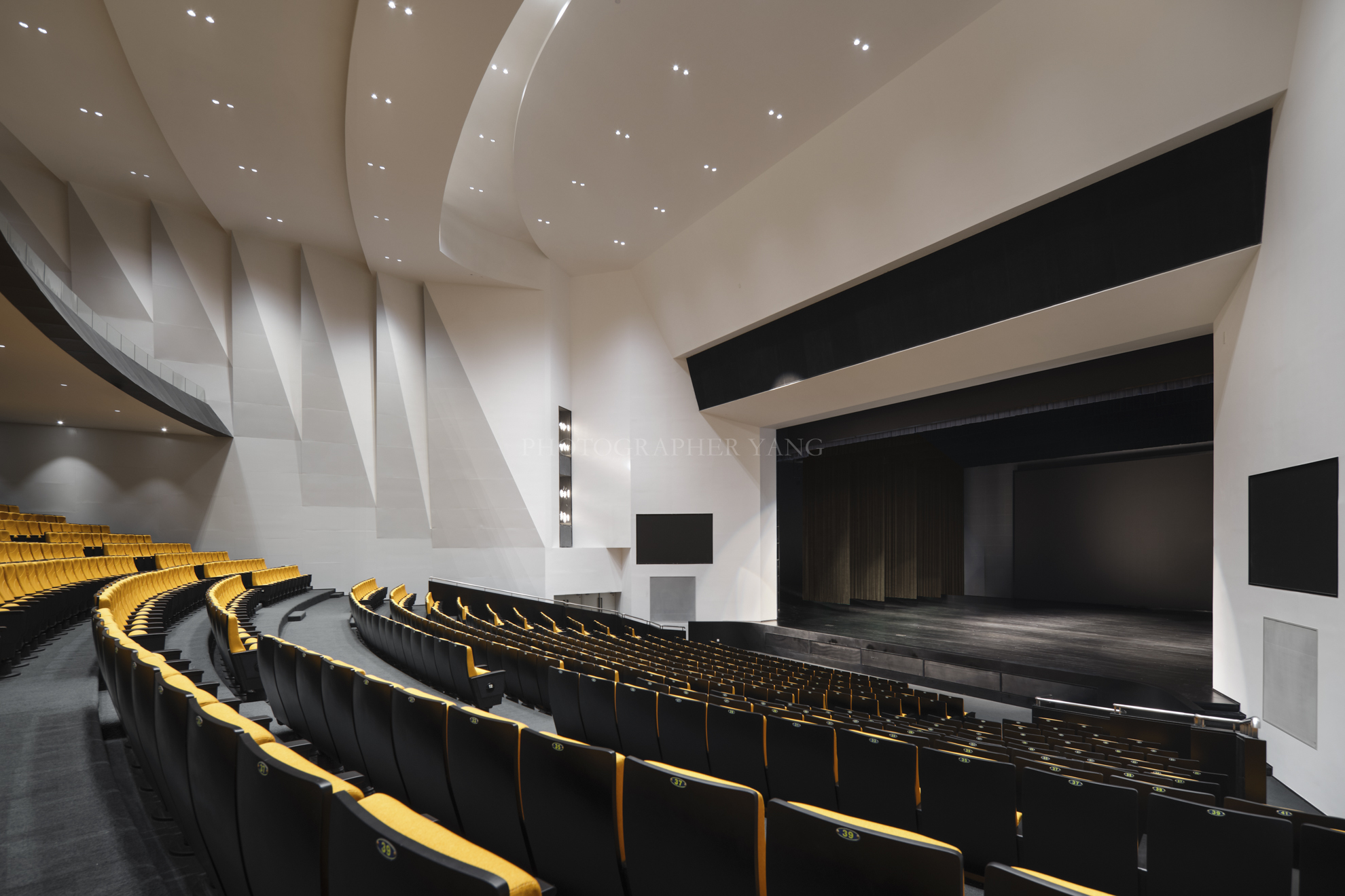 北京航空航天大学-中法航空学院（杭州）-2