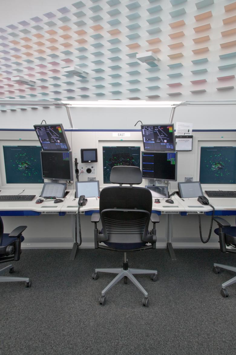 斯凯指南控制中心旺根丨瑞士丨Sommerlatte & Sommerlatte-5