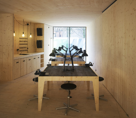 Golden Workshop by modulorbeat and Münster School of Architecture students | Dezeen-40