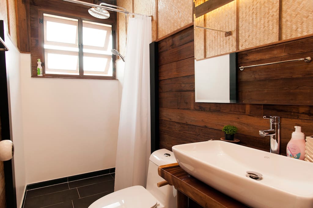 泰国传统高脚木屋翻新及装饰项目-43