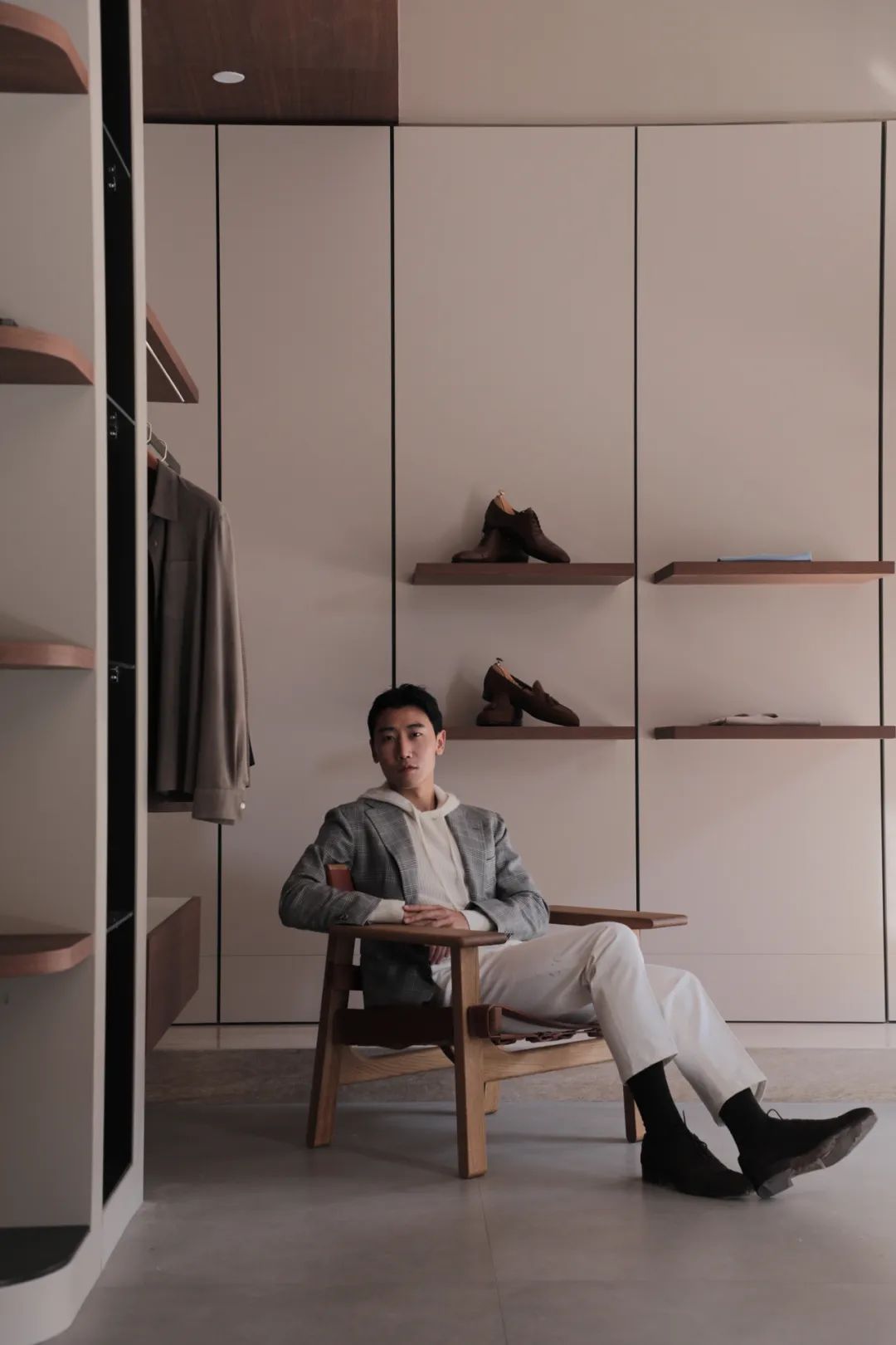 回归气质 · 上海 WM Studio 现代男装店设计丨中国上海丨shankou architecture-42