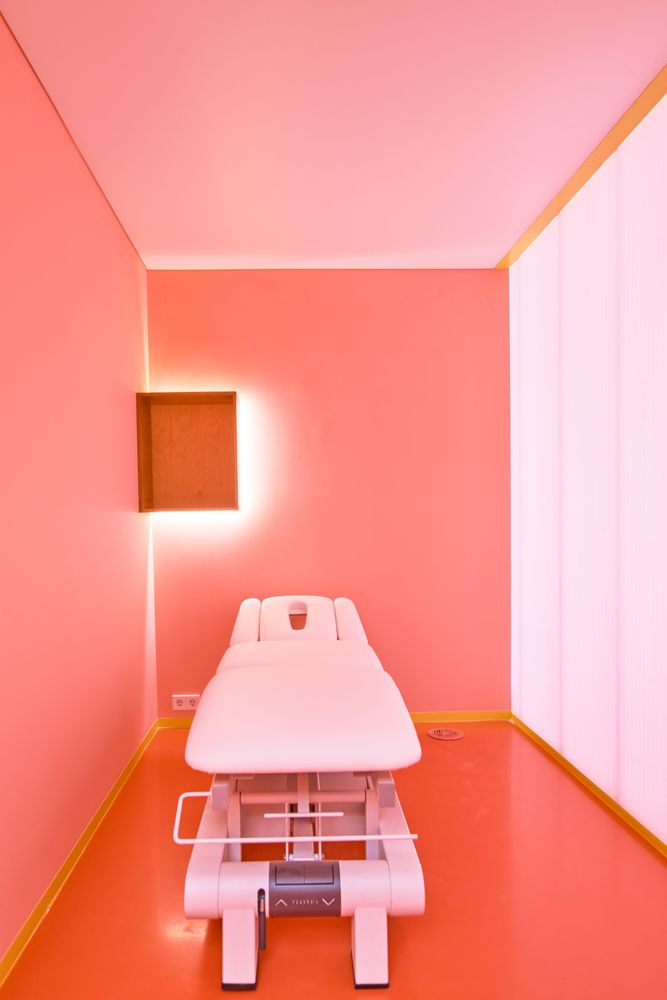 色彩与光代谢视角下的全方位康复中心设计-30