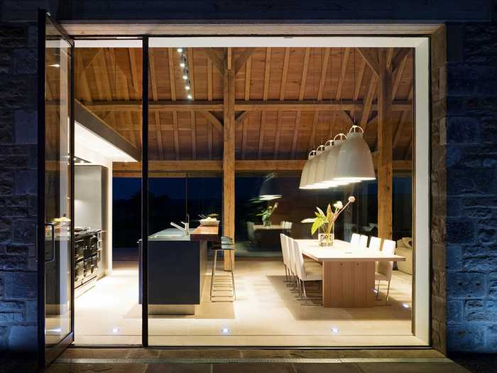 融入自然的英式田园别墅-7