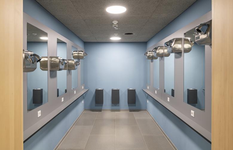 Sportbad NeckarPark 游泳馆丨德国斯图加特丨Niels Schubert Fotograf | BFF-51