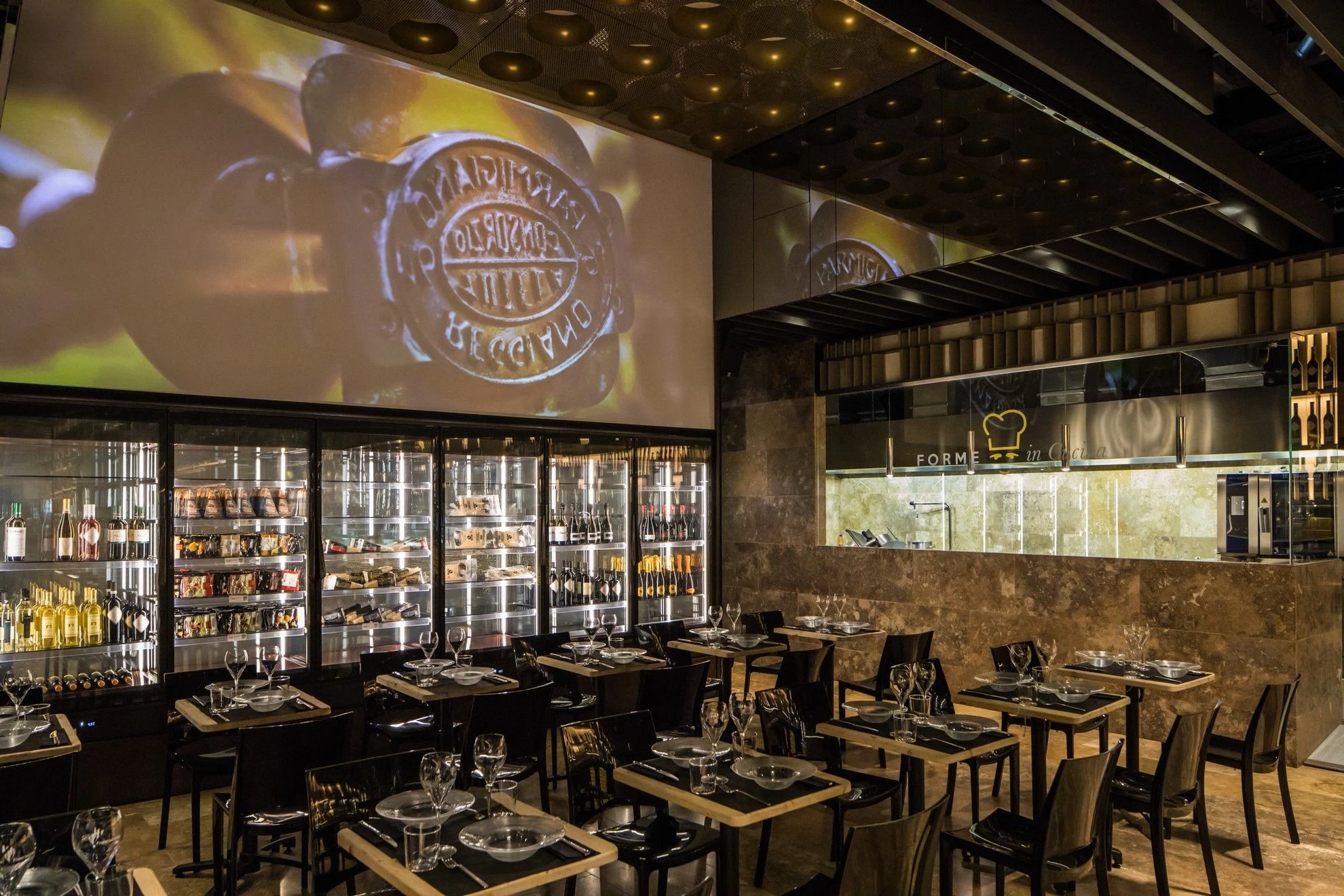 沉浸式的 Parmigiano Reggiano 体验店-41