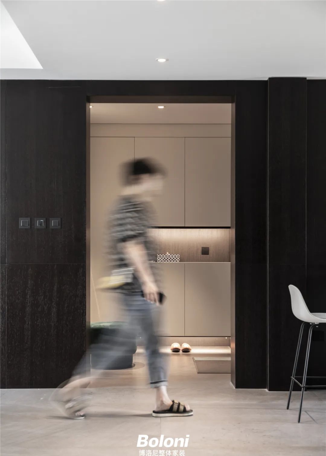 万橡府现代简约风，220㎡空间诠释不老时尚-44