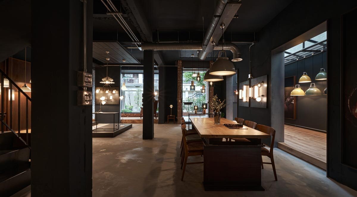 曲徑深處流淌的曖曖微光，宛如博物館的光之藝術：英國燈飾品牌Original BTC 落腳飄散桂花香的台中老宅 — Hey!Cheese-7