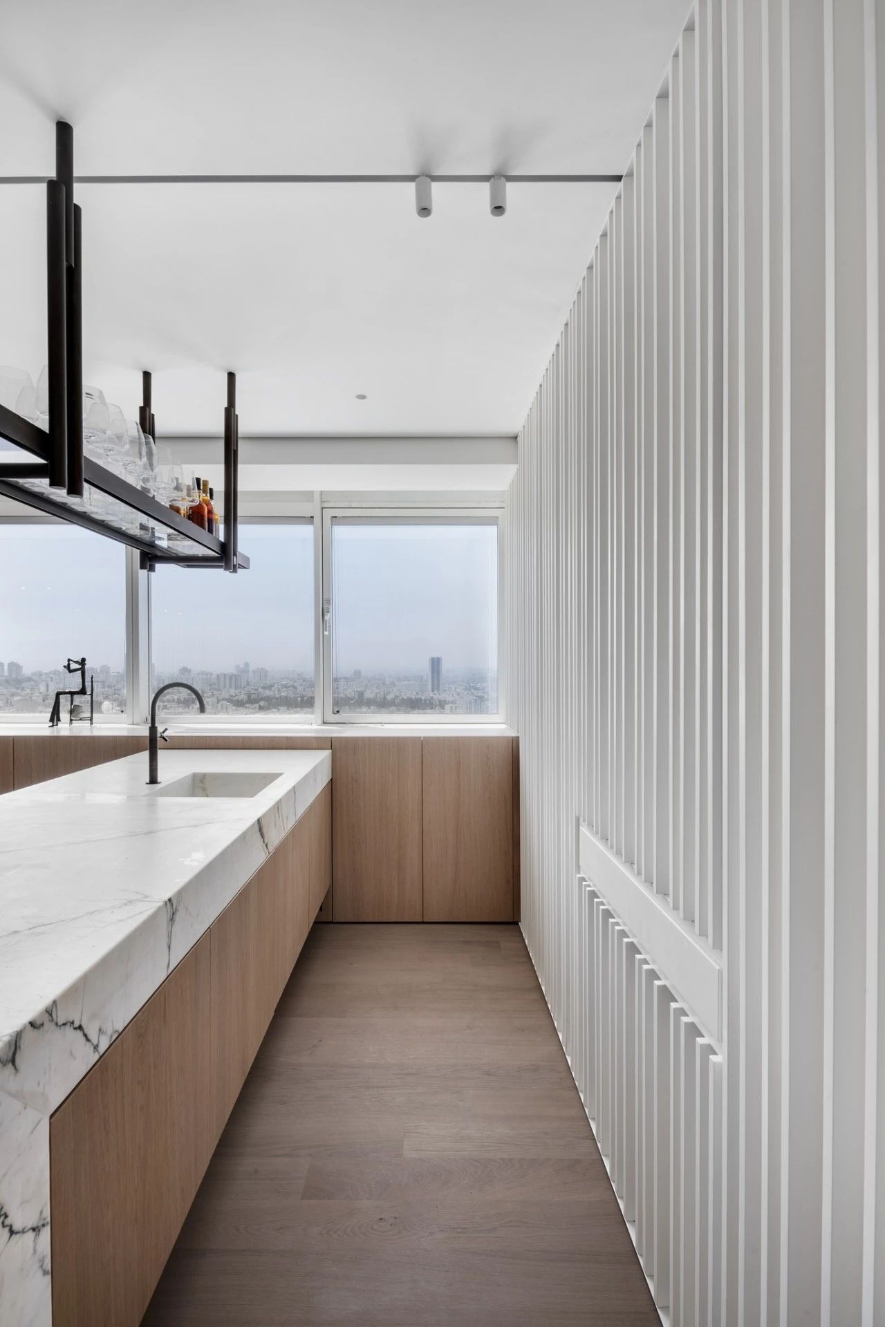 顶层简奢大宅丨Aviram Kushmirski 设计工作室-72