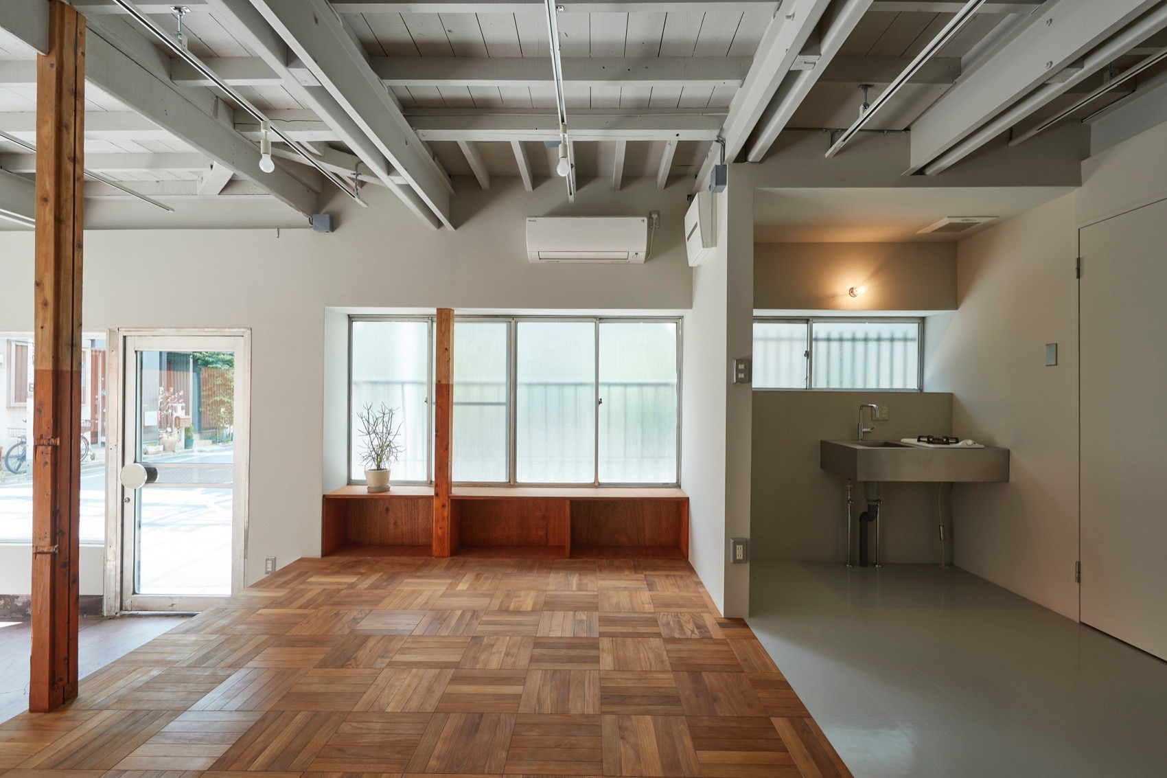 荒川之家，东京 / ROOVICE-36