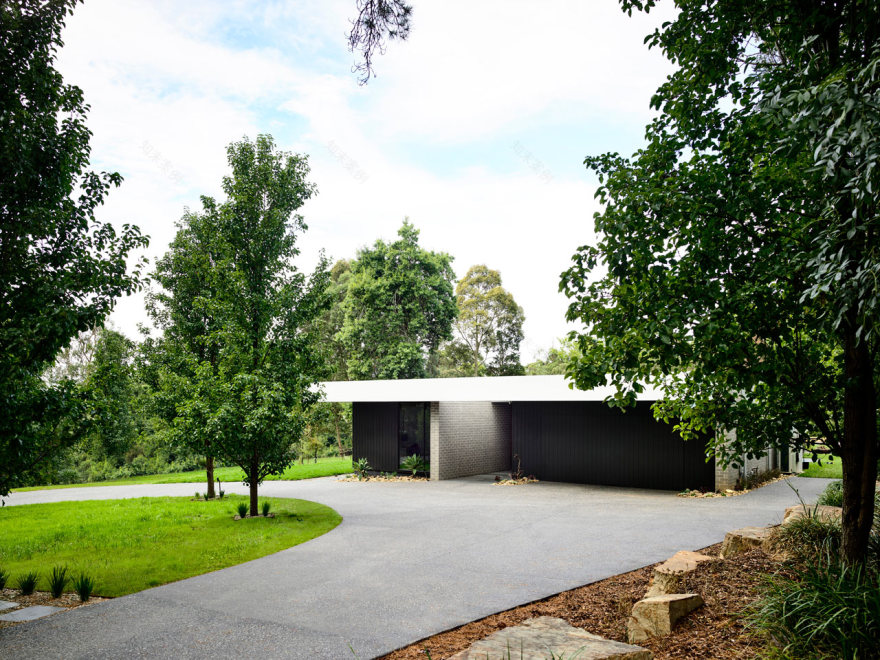 Park Orchards House by InForm-4