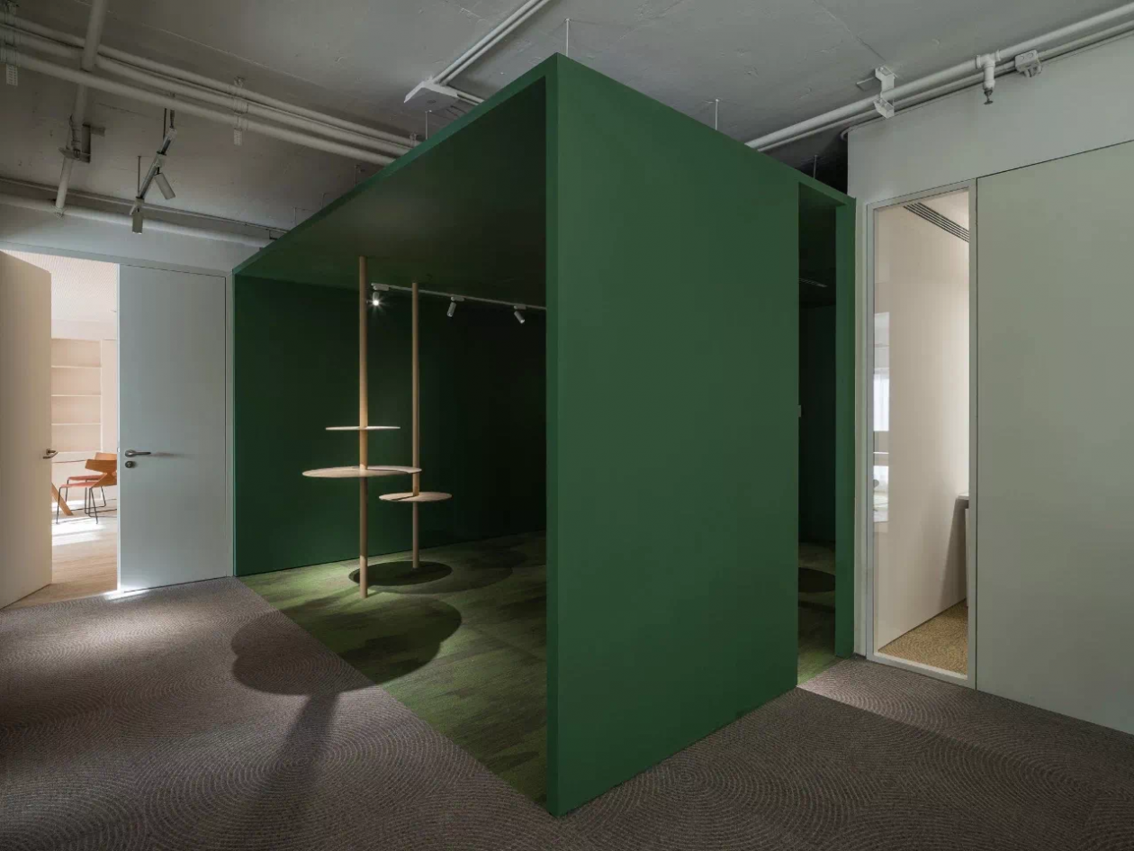 虫子 Amber Meeting 办公室丨中国西安丨红山设计-56