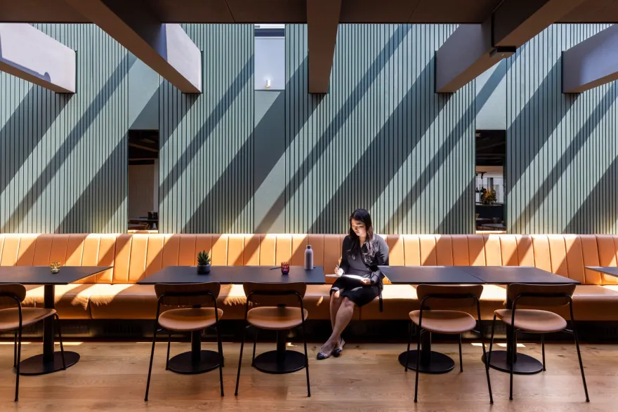 马士基总部的多功能小酒馆丨丹麦哥本哈根丨PLH ARKITEKTER A,S-8