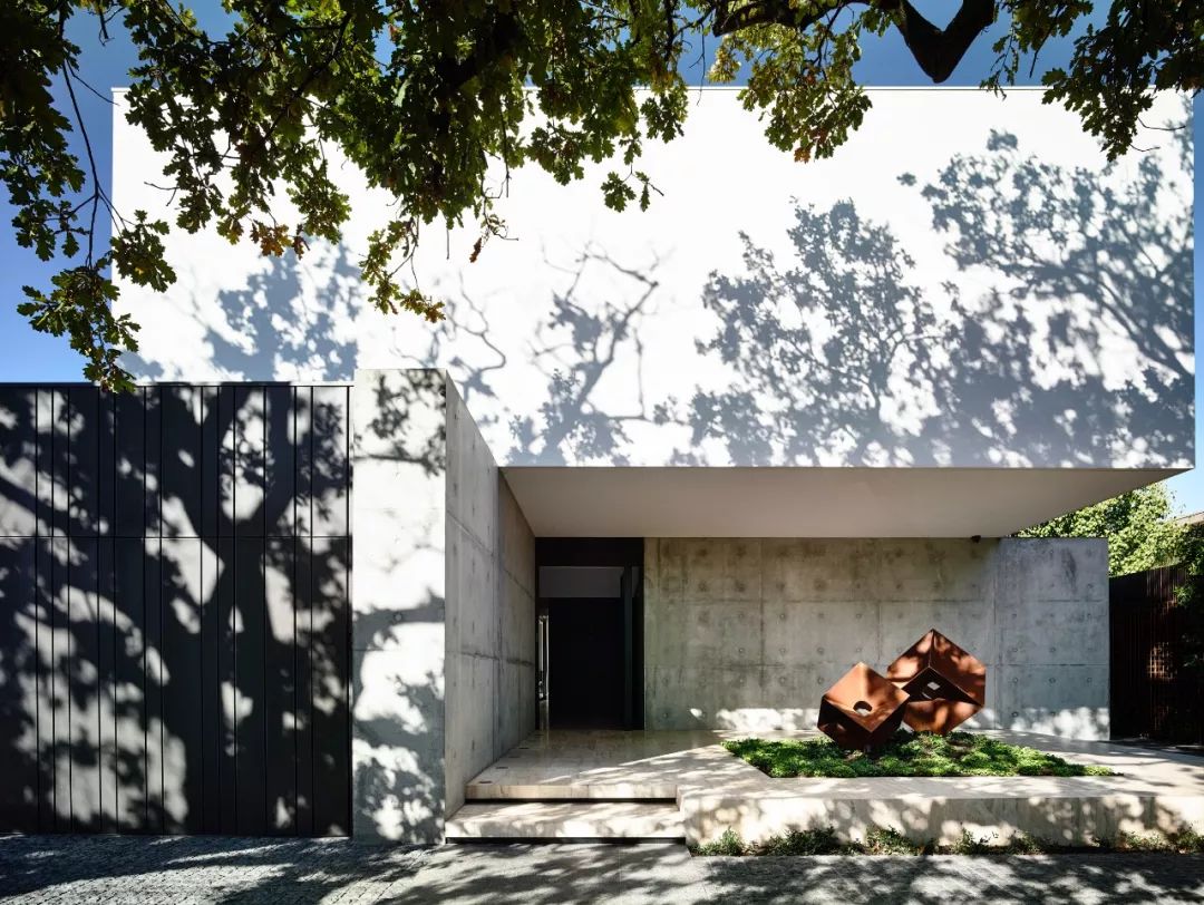 Workroom | 极简美学与功能平衡的室内设计-44