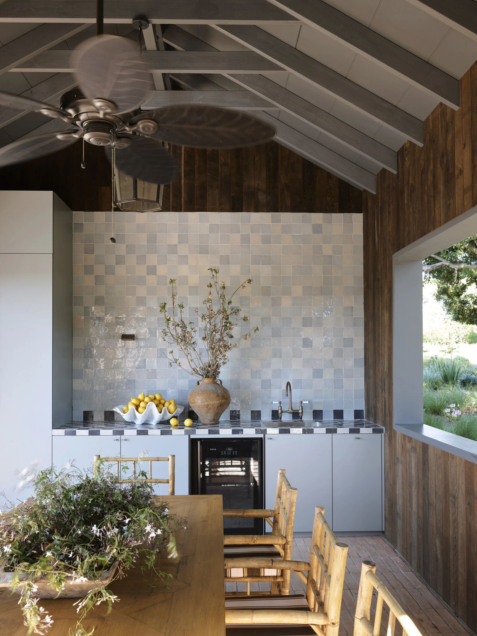 澳大利亚乡村农场住宅的现代复兴-34