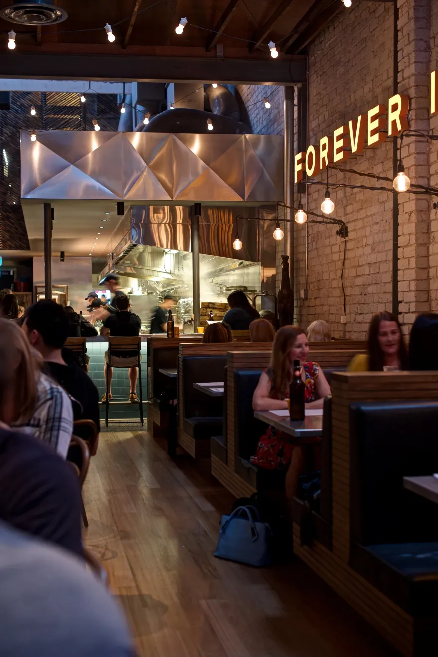 澳大利亚" Hawker Hall "餐厅 | 竹屏风打造的街头气息-50