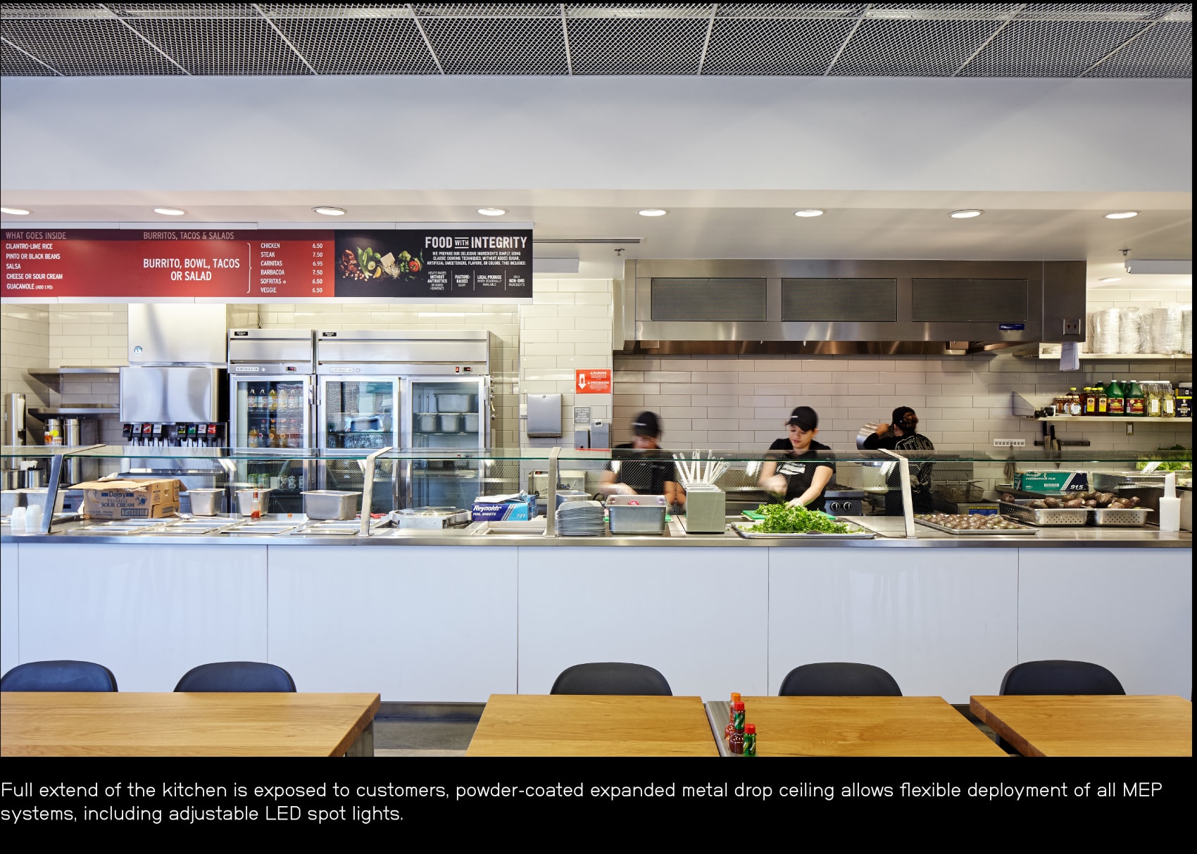 墨式烧烤3.0原型店

注：Chipotle常见指美国连锁餐饮品牌Chipotle Mexican Grill，一般译为墨式烧烤 这里根据语境推测Prototypes可理解为原型店  丨美国堪萨斯丨El Dorado-30