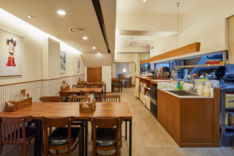 30 平米日式料理店，极简风格打造温馨美食空间-2