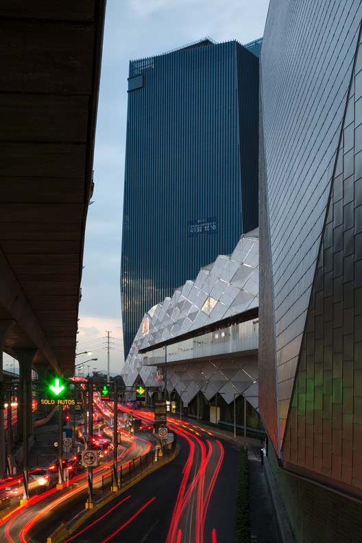 墨西哥城纳卡潘商业中心“绿色公园”设计-43