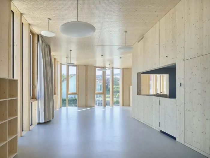 瑞士雷嫩斯幼儿园丨Atelier Pulver Architectes-17