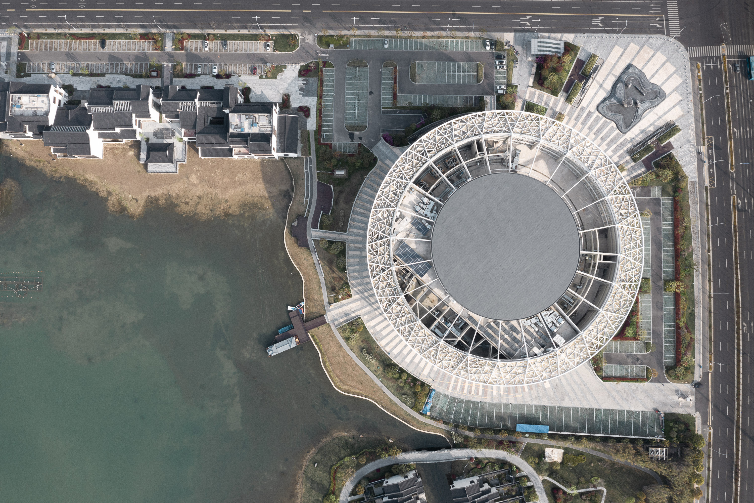 吴·i 太湖秀剧场丨中国无锡丨Steven Chilton Architects-5