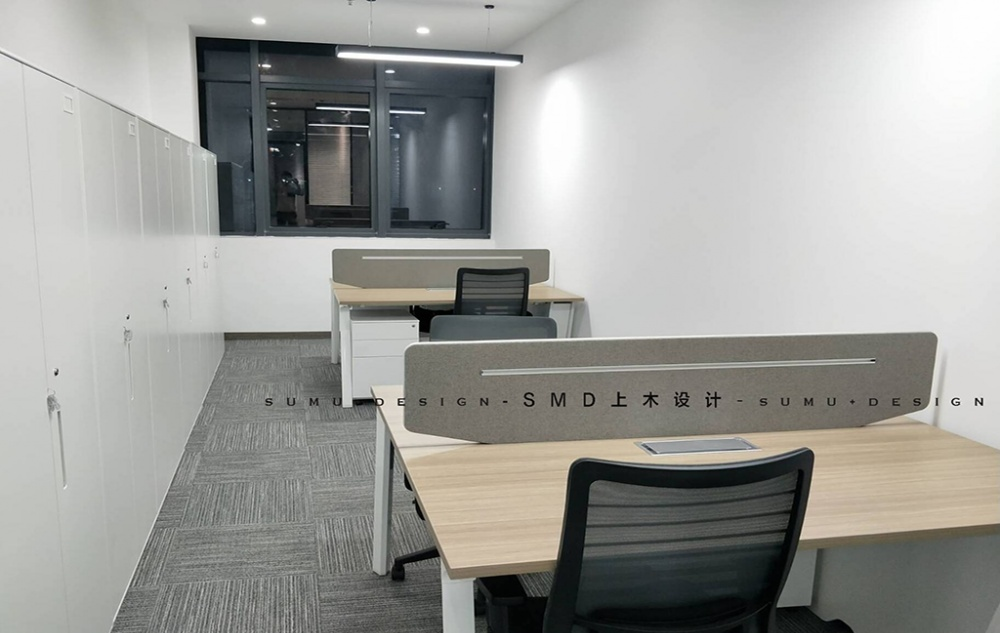 
极简风办公室让工作一样轻松自如 -9