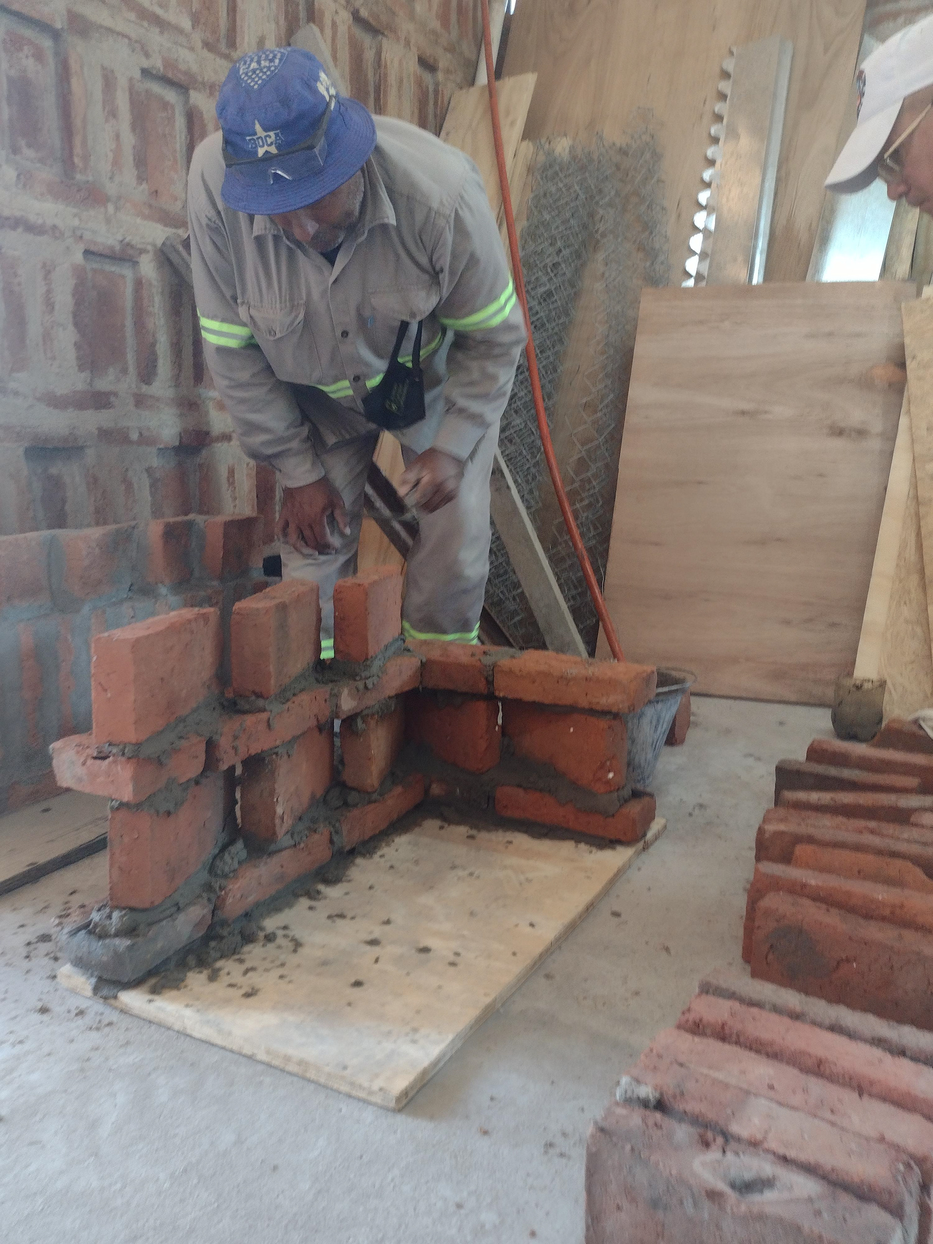 Formacion en mamposterias especiales de ladrillo comun-44