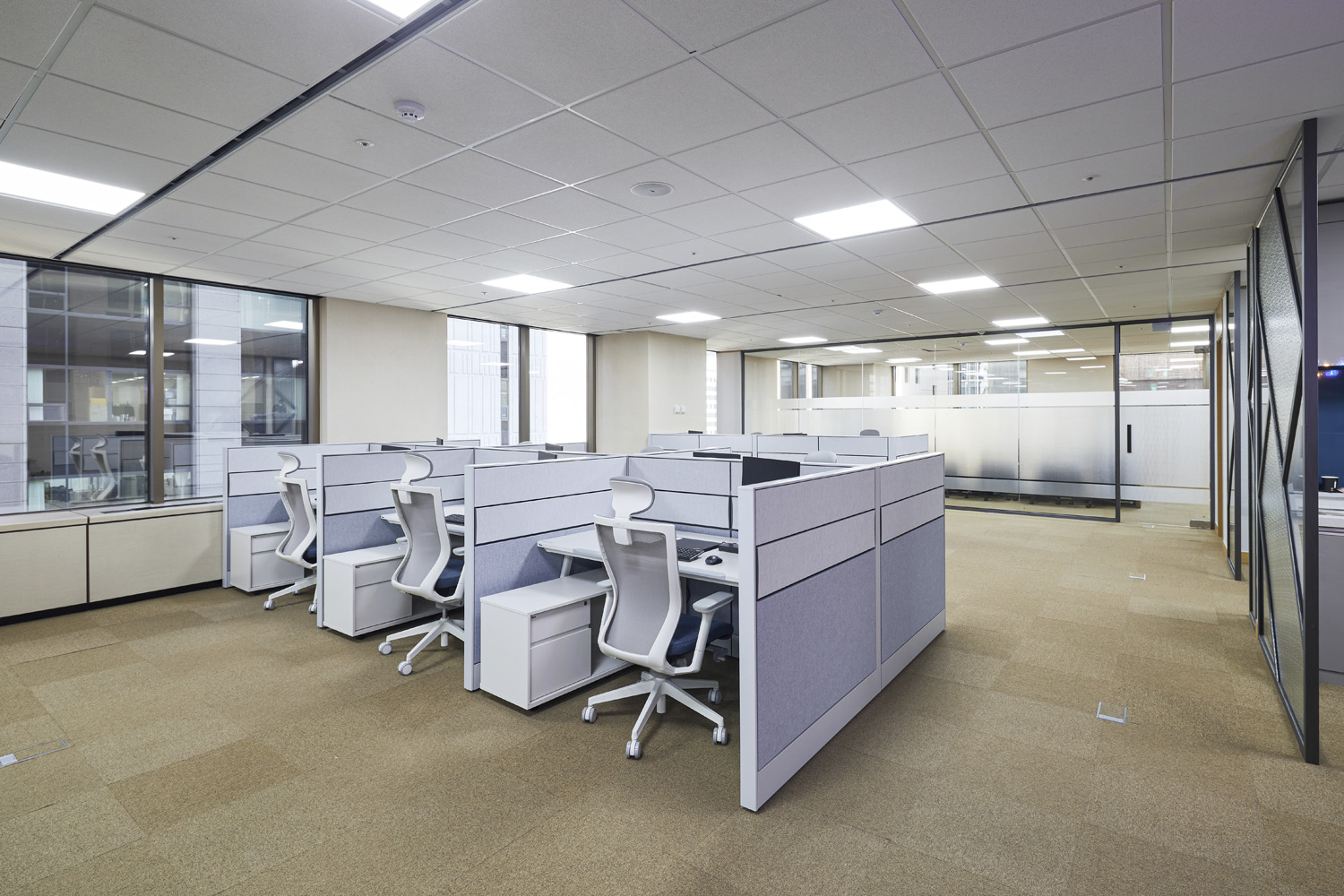 首尔 67 平办公室的简约魅力-4