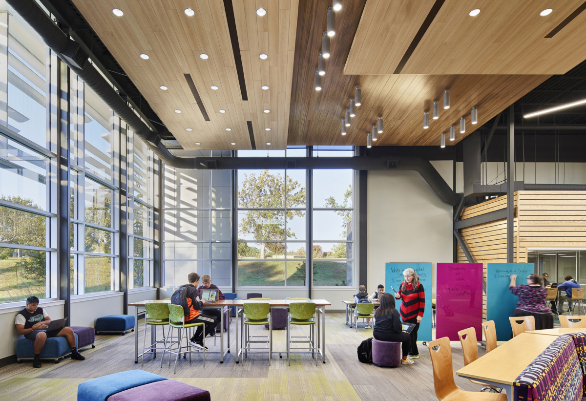 DLR Group 打造 Topeka 职业学习中心，融入先进技术和互动空间-8