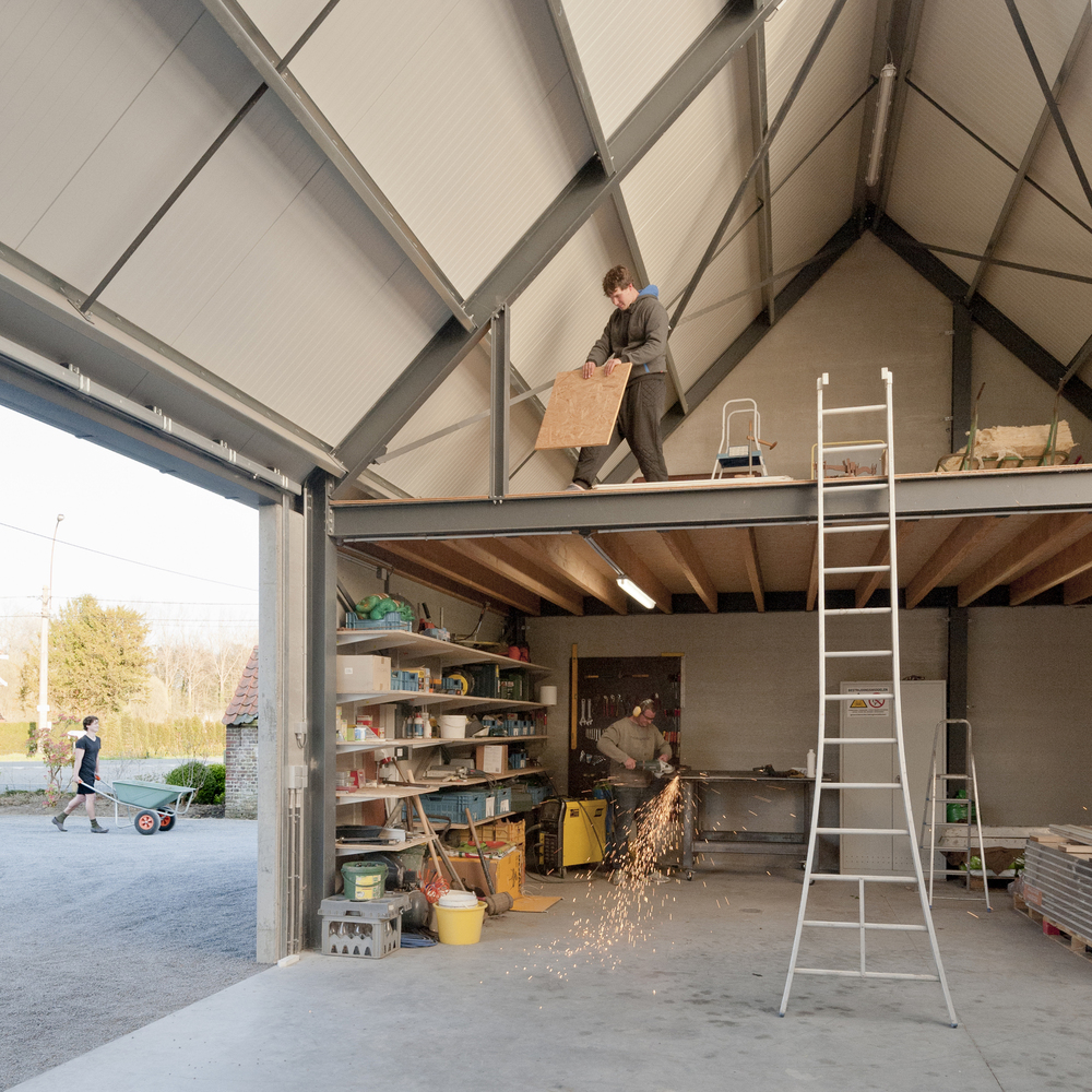 比利时农村现代谷仓设计，温暖触感与工业风格的完美结合-33