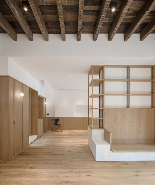 The House with a Tiny Patio  Atelier TAO+C-12