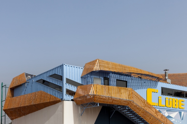 Clube 39(葡萄牙足球俱乐部集装箱建筑)-27