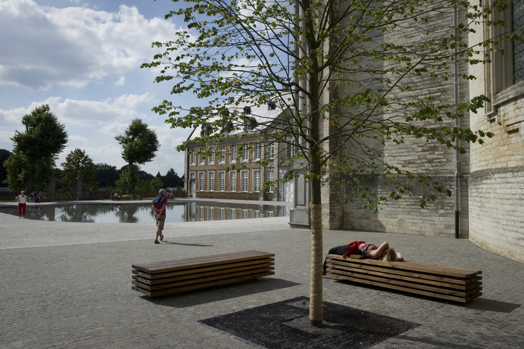 Courtyard of Averbode Abbey OMGEVING-21