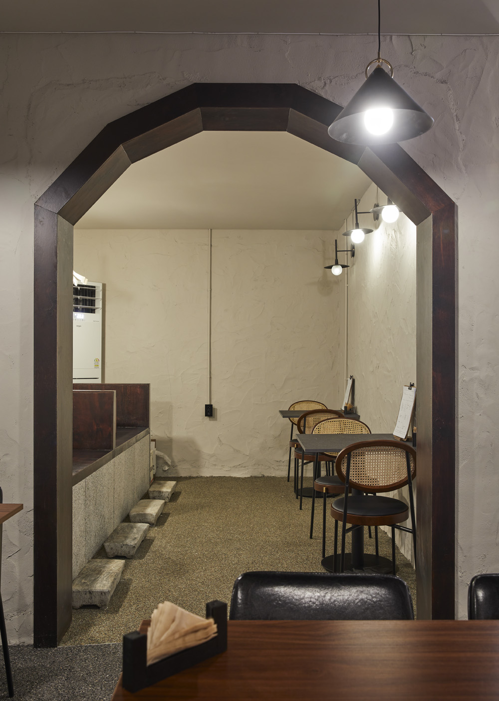 温馨 25 坪美食餐厅，打造舒适用餐环境-10