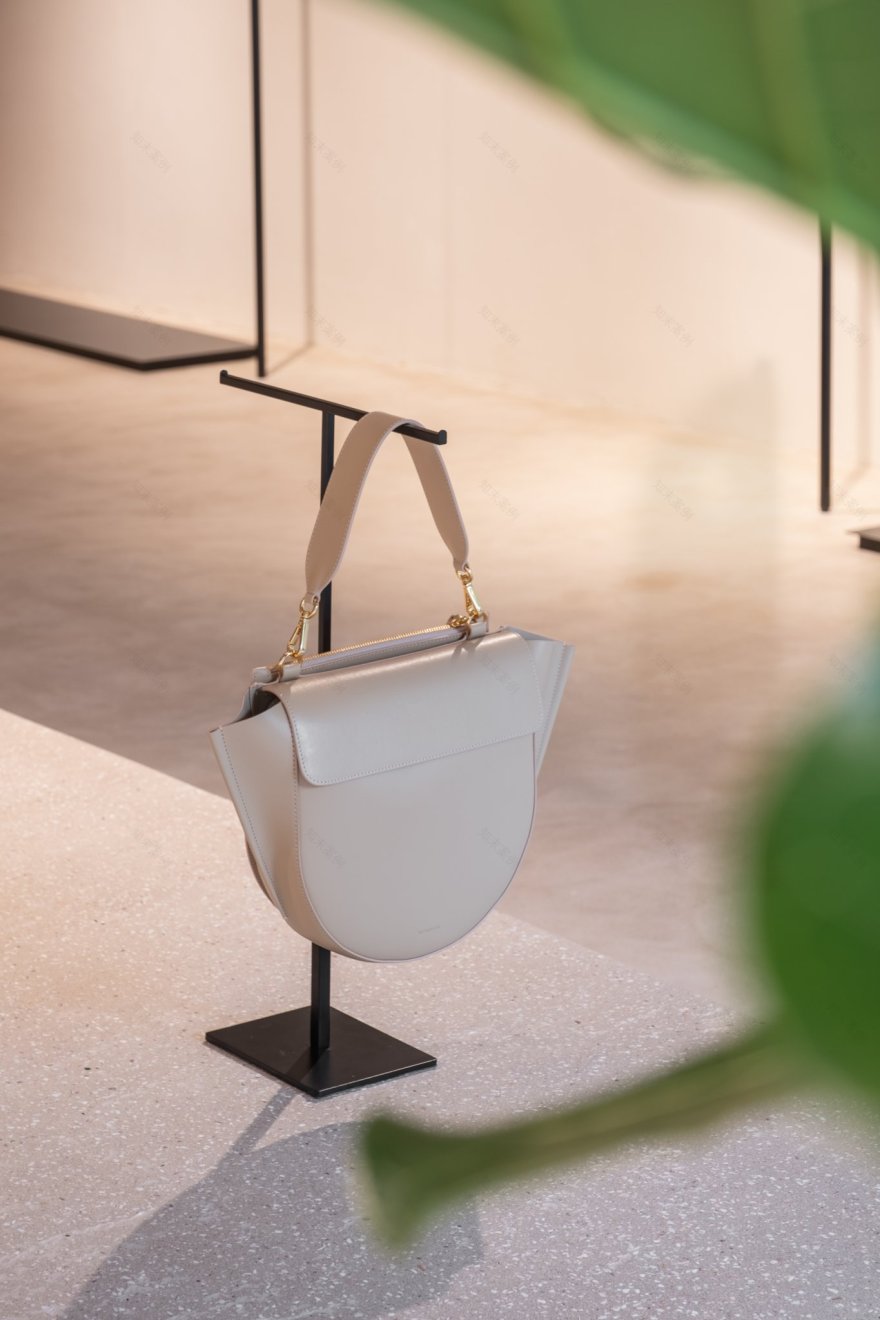 荷兰埃因霍温 Bylotte 高端时尚店丨Studio & Space-13